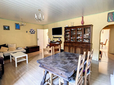 EXCLUSIVITE ! Appartement LORGUES 4 pieces 122 m2