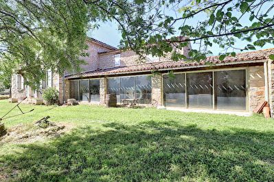 EXCLUSIVITE ! Draguignan - Maison de Maitre 150 m2 + Remise 160 m2