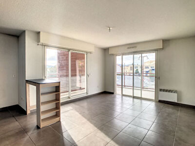 EXCLUSIVITE ! DRAGUIGNAN - Appartement 3 pieces 66,54 m2 avec piscine