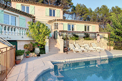 FLAYOSC Maison 8 pieces 184 m2 avec VUE DOMINANTE