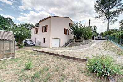 EXCLUSIVITE ! TRANS EN PROVENCE Maison a vendre 100 m2 2 chambres sur 1065 m2 de terrain