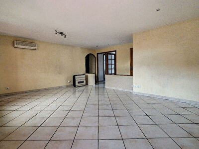 APPARTEMENT T4 SEJOUR DOUBLE TRANSFORME EN T3 + CAVE - FONTAINE SECTEUR JOLIOT CURIE/ MARCEL CACHIN