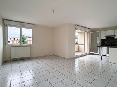 Appartement Echirolles 3 pieces 66,67 m2