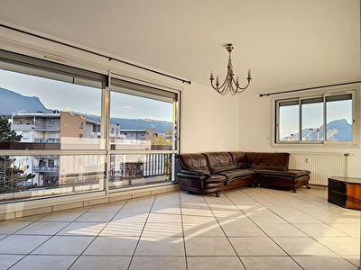 Appartement T5 sur Echirolles residence ferme - proche commanderie