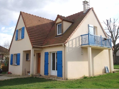 MAISON AUNEAU - 5 pieces - 118 m2