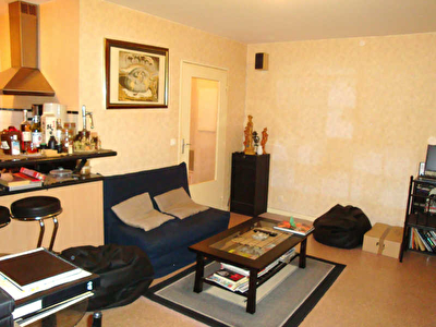 APPARTEMENT MAINTENON - 2 pieces - 43 m2