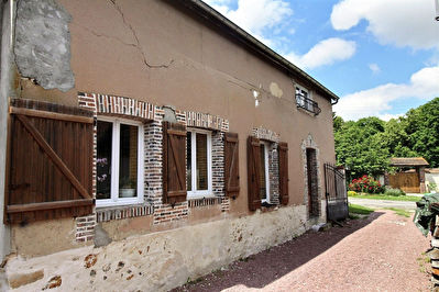 Maison ancienne entre MAINTENON et SAINT-PIAT