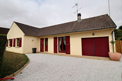 Maison de plain-pied proche EPERNON