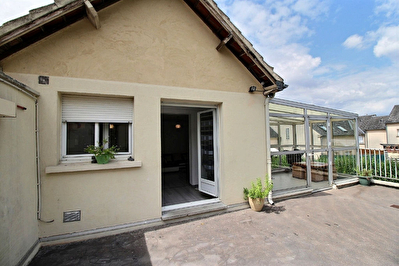 Appartement a Epernon avec veranda, terrasse et jardin