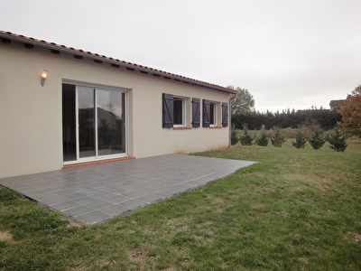Maison Launaguet 4 pieces 80 m2 945 euros cc