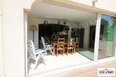 VIAGER T3 AVEC GRANDE LOGGIA ET GARAGE SAINT-AYGULF
