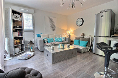 PUGET SUR ARGENS T2 COEUR DE VILLAGE