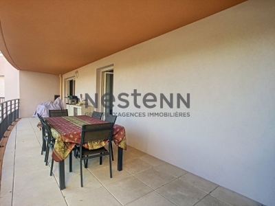 FREJUS T3 GRANDE TERRASSE - PISCINE -2 PARKING