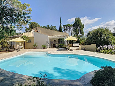 FREJUS VALESCURE VILLA AVEC PISCINE ET JARDIN