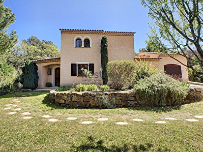PUGET SUR ARGENS MAISON AVEC PISCINE GRAND JARDIN CALME ABSOLU