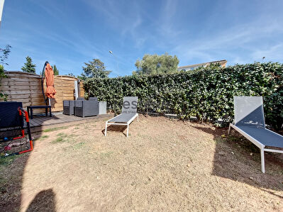FREJUS T3 en rez-de-jardin+parking+cave et piscine
