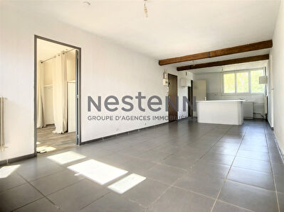 FREJUS - DERNIER ETAGE - T4 - PROXIMITE COMMERCES