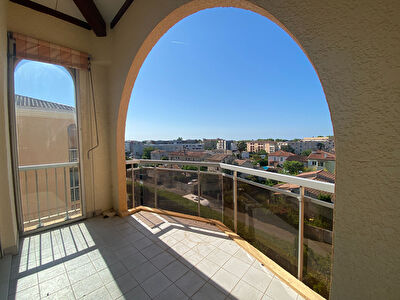 PORT FREJUS 2 T5 DERNIER ETAGE GARAGE ET CAVE