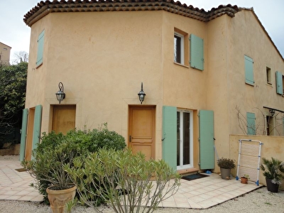 Appartement 2 pieces 37 m2 CABRIES