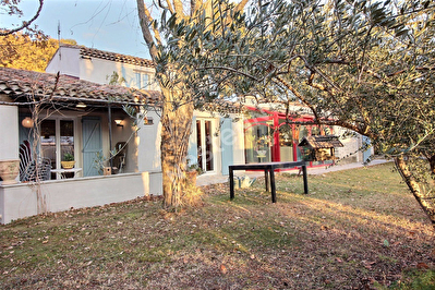 Maison Fuveau 5 pieces 180 m2