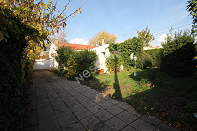 Maison Saint Victoret 8 pieces 150 m2