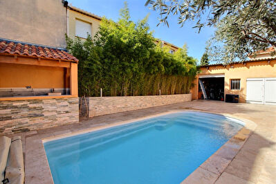 Saint-Victoret-Maison 5 pieces 111 m2 avec piscine