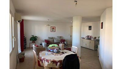 Appartement Bouc Bel Air 3 pieces 85 m2 avec terrasse et garage