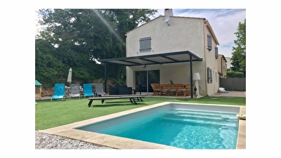Peynier - 5 pieces - 100 m2