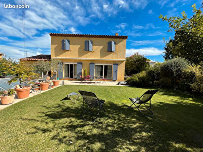 Maison Gardanne 5 pieces 145 m2