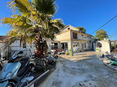 Maison Bouc Bel Air 6 pieces 165 m2