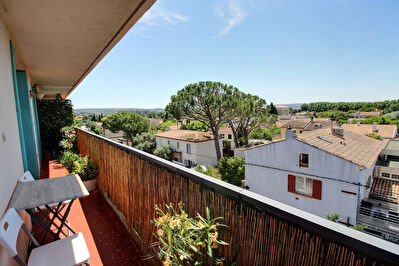 Marignane- Appartement de type 3/4 d'env.67 m2 + cave