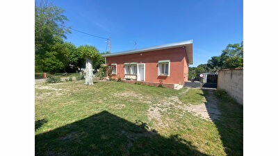 Biver-Maison 4 pieces de plain pied de 74 m2 sur une parcelle de 648 m2 au calme