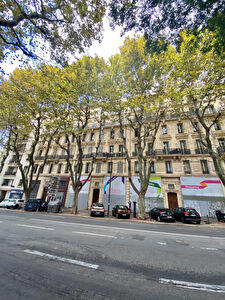 MARSEILLE 02 - Appartement 3 pieces - 64 m2