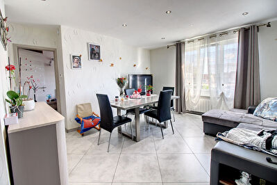 Appartement 3 pieces a vendre a Florange avec cave, jardin et garage