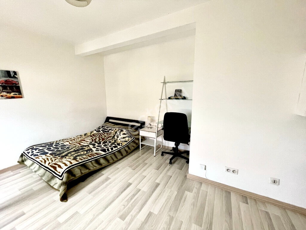 photos n°1 Appartement Thionville 1 pièce(s) 27 .50 m2