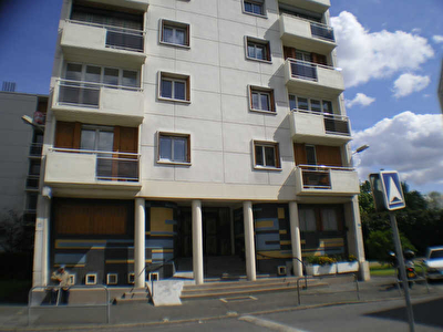 APPARTEMENT VILLEJUIF - 2 pieces - 42 m2