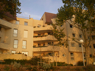 APPARTEMENT RENOVE CRETEIL - 5 pieces - 103 m2