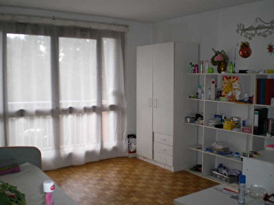 APPARTEMENT VILLEJUIF - 3 pieces - 63 m2