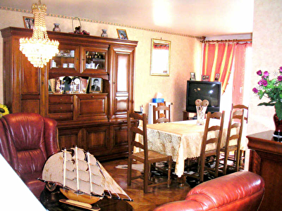 APPARTEMENT RECENT VILLEJUIF - 5 pieces - 95 m2