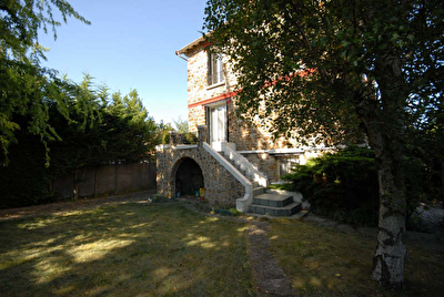 MAISON BOURGEOISE SAVIGNY SUR ORGE - 4 pieces - 70 m2