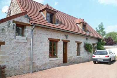 MAISON T4 BRUYERES ET MONTBERAULT - 4 pieces - 105 m2