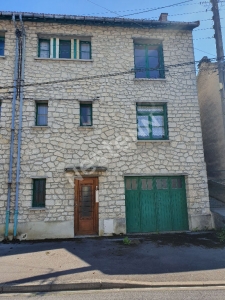 Maison LAON 86m2 5 pieces trois chambres travaux garage terrain