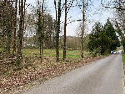 AXE LAON - REIMS TERRAIN A BATIR DE 2950 M2 AVEC PROJET