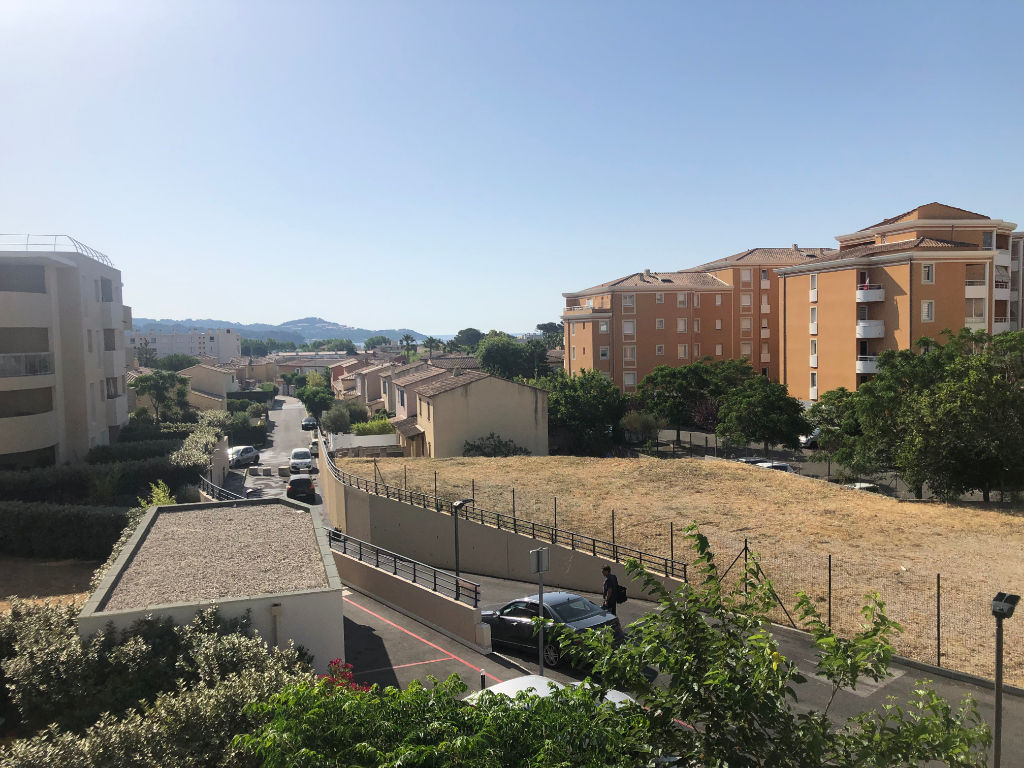 photos n°1 Appartement La Seyne Sur Mer 2 pièce(s) 38 m2