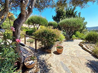 Maison Bormes 3 pieces vue collines