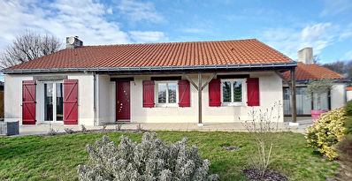 Maison de plain pied - 155m2 - 6 pieces - SAINT JULIEN DE CONCELLES