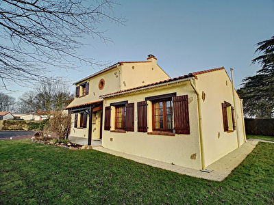 Maison proche centre - 142m2 - Saint Julien De Concelles