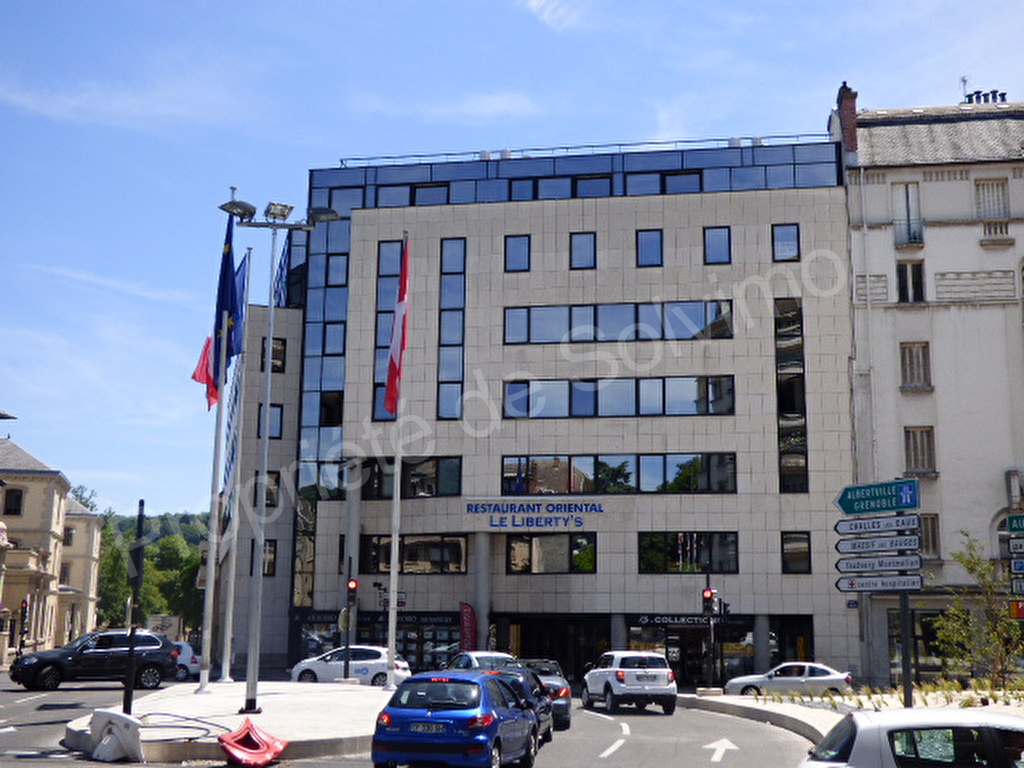 photos n°1 Bureaux Chambery 97 m2