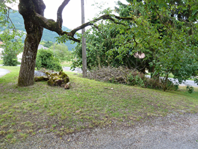 Novalaise terrain de loisirs de 715 m2