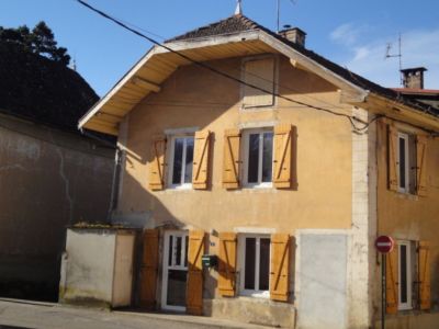 Maison St Genix Sur Guiers 3 pieces